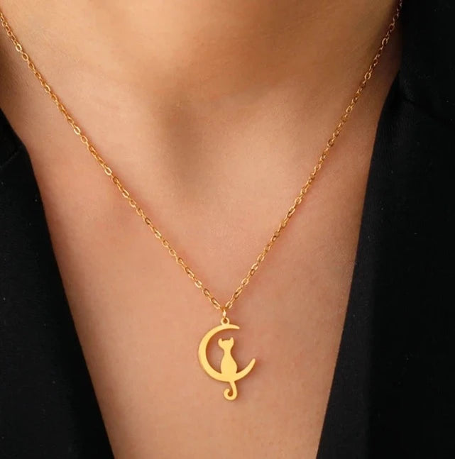 Pendentif Chat sur Croissant de Lune